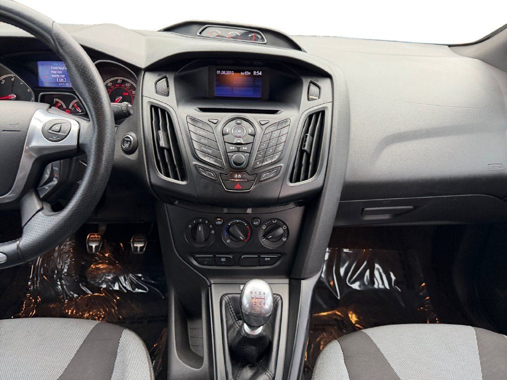 Used 2013 Ford Focus ST FWD image 20
