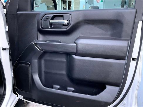 Used 2023 Chevrolet Silverado 1500 Custom image 22