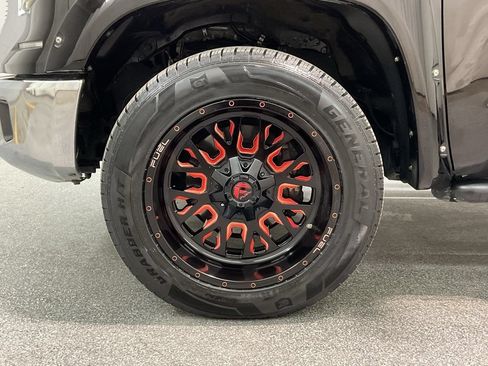 Used 2016 Toyota Tundra SR5 w/ SR5 Upgrade Package AWD/4WD image 30