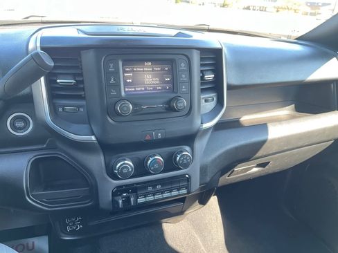 Used 2024 RAM 3500 SLT w/ Quick Order Package 2YG SLT AWD/4WD image 15