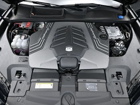 Used 2024 Lamborghini Urus S image 38