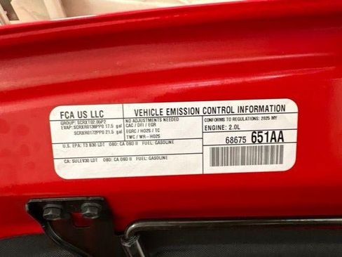 Used 2025 Jeep Wrangler Unlimited Sahara AWD/4WD image 31
