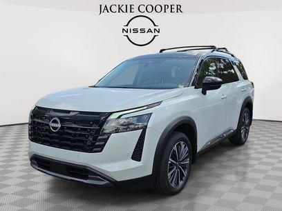 New 2026 Nissan Pathfinder Platinum w/ Cargo Package