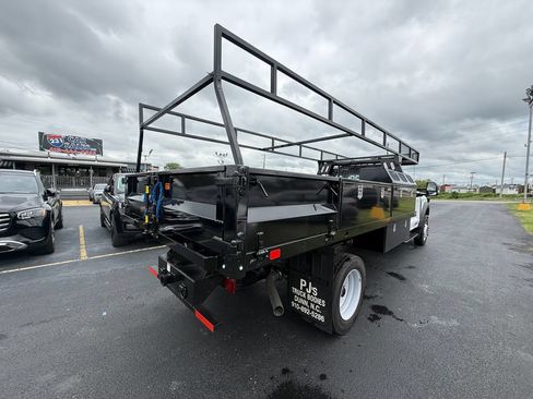 Used 2024 Ford F550 4x4 Regular Cab Super Duty image 3