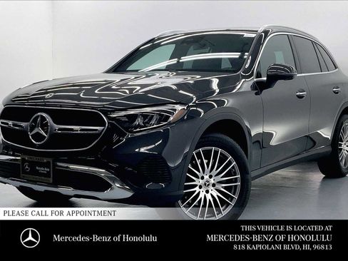 Used 2026 Mercedes-Benz GLC 300 image 1