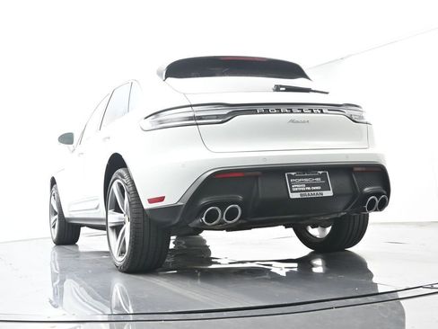 Certified 2025 Porsche Macan AWD/4WD image 49