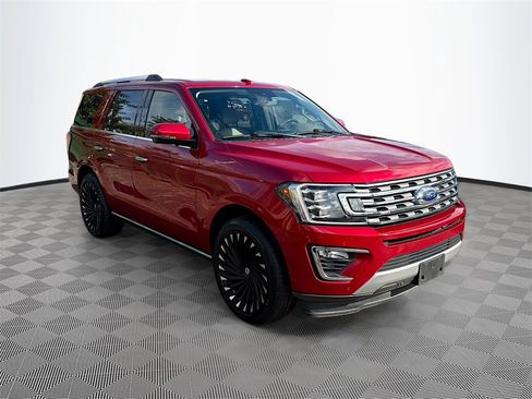Used 2021 Ford Expedition Limited image 4