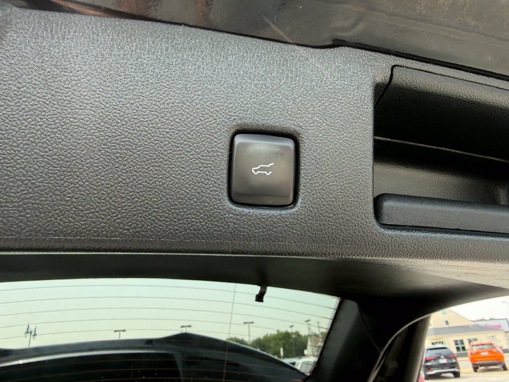 Used 2023 Ford Escape ST-Line w/ Tech Pack #1 FWD image 12