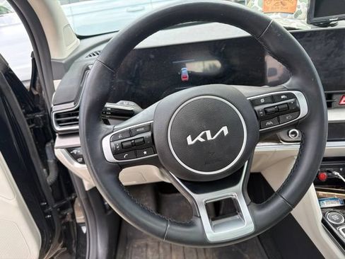 Used 2025 Kia Sportage EX w/ Premium Package FWD image 30