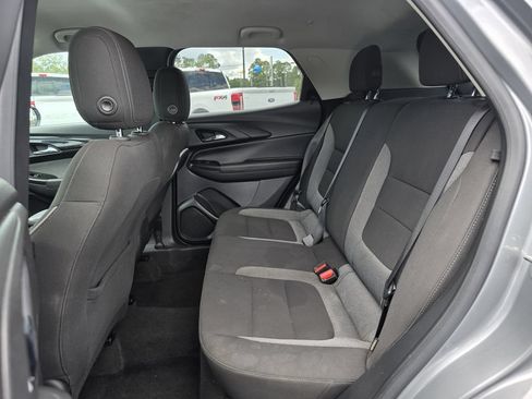 Used 2024 Chevrolet TrailBlazer LT AWD/4WD image 15