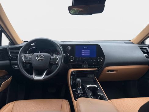 Used 2025 Lexus NX 250 FWD w/ Accessory Package (2T) image 14