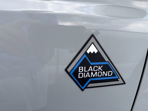 Used 2024 Ford Bronco Black Diamond AWD/4WD image 9