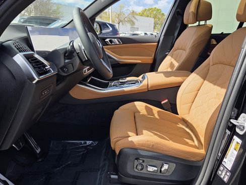 New 2026 BMW X5 M60i image 10