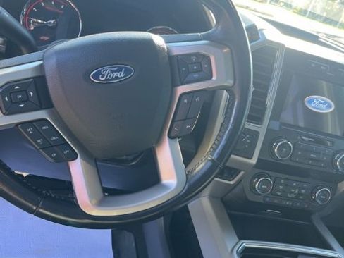 Used 2021 Ford F250 Lariat image 16