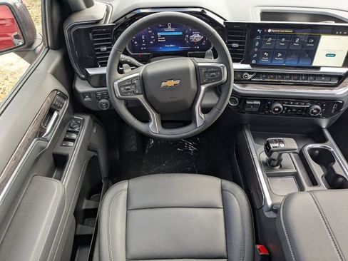 Used 2026 Chevrolet Silverado 1500 LTZ image 15