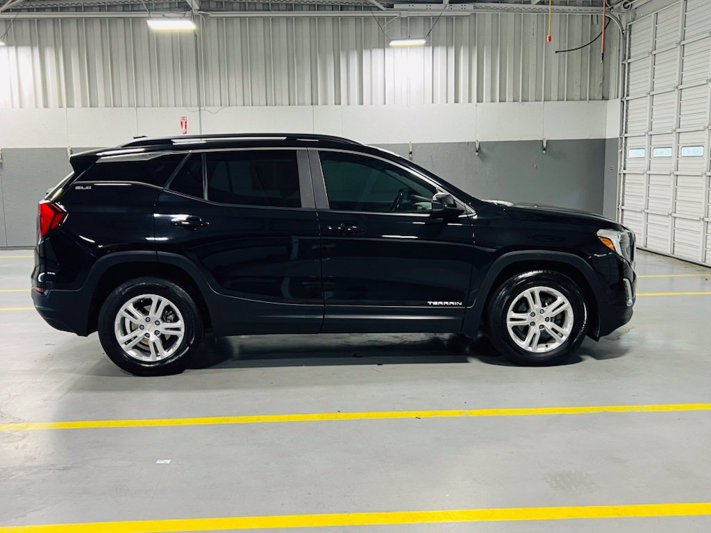 Used 2021 GMC Terrain SLE w/ Driver Convenience Package FWD image 14