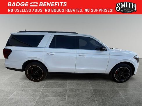 Used 2022 Ford Expedition Max Limited RWD image 3