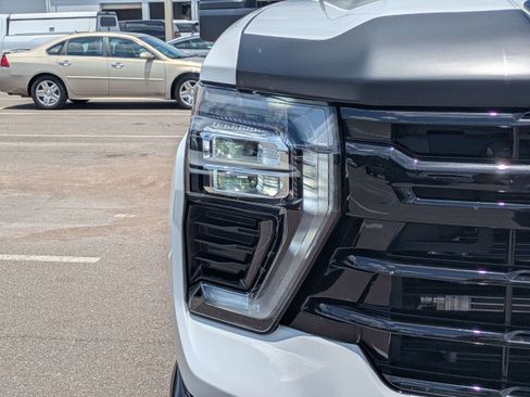 Used 2025 Chevrolet Silverado 2500 LTZ w/ Trail Boss Package AWD/4WD image 10