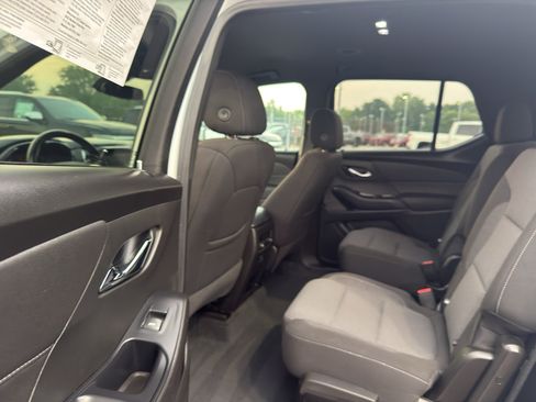 Used 2022 Chevrolet Traverse LT w/ Midnight/Sport Edition AWD/4WD image 30