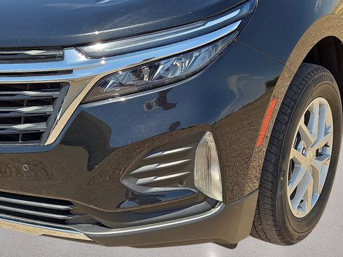 Used 2024 Chevrolet Equinox LT AWD/4WD image 9
