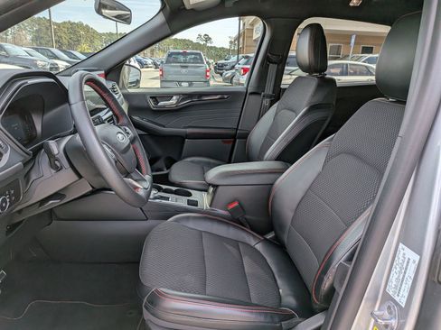 Certified 2023 Ford Escape ST-Line Select w/ Tech Pack #1 image 24