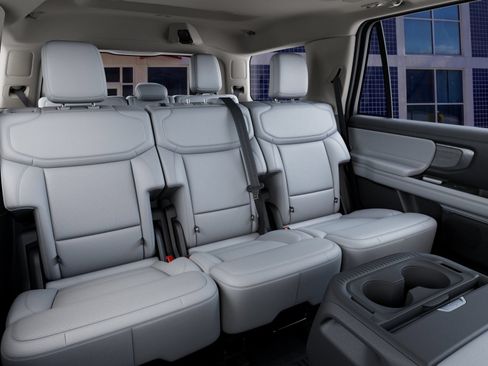 New 2027 Ford Expedition Platinum AWD/4WD image 12