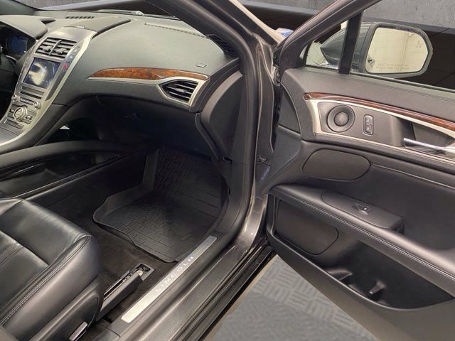 Used 2019 Lincoln MKZ Reserve w/ Reserve Plus Package AWD/4WD image 21