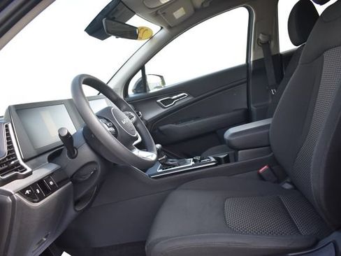Used 2023 Kia Sportage LX AWD/4WD image 20