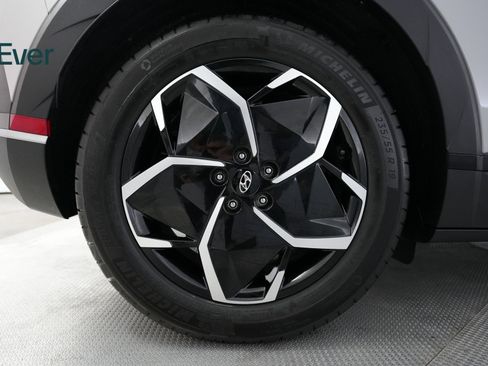 Used 2024 Hyundai Ioniq 5 SEL image 17