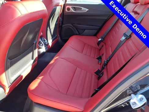 New 2025 Alfa Romeo Giulia Veloce w/ Veloce Package Rwd image 9