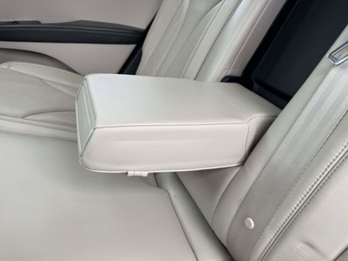 Used 2016 Lincoln MKX Reserve w/ Climate Package image 18