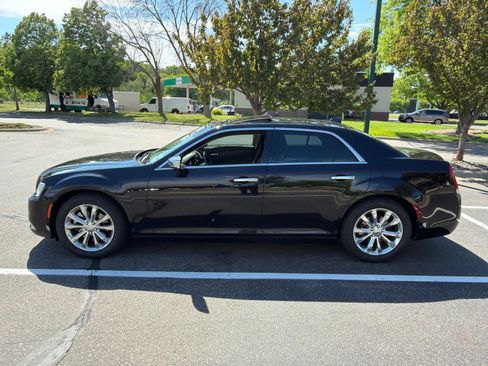 Used 2016 Chrysler 300 C w/ Light Group AWD/4WD image 2