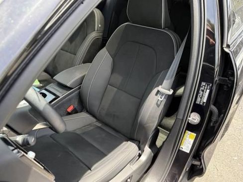 Used 2023 Volvo C40 P8 Recharge Ultimate AWD/4WD image 5