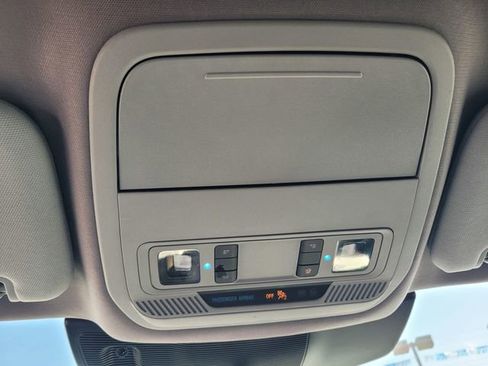 Certified 2022 Ford Explorer XLT image 21