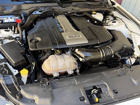 Used 2018 Ford Mustang GT Premium w/ Enhanced Security Package RWD image 12