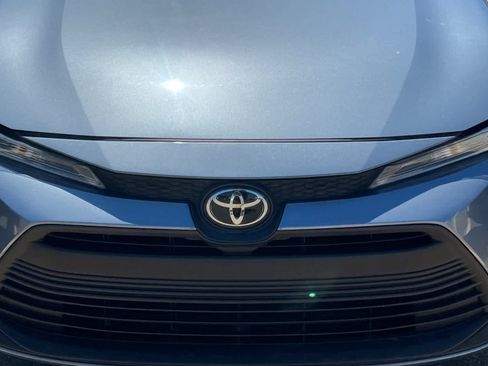 Used 2023 Toyota Corolla LE FWD image 12