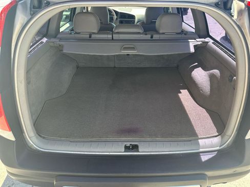 Used 2005 Volvo XC70 AWD/4WD image 14