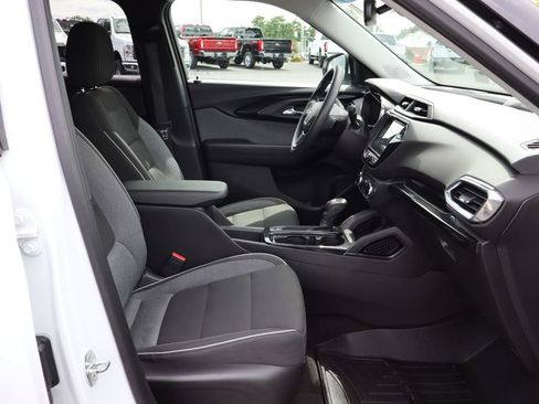 Used 2022 Chevrolet TrailBlazer LT w/ Convenience Package AWD/4WD image 30
