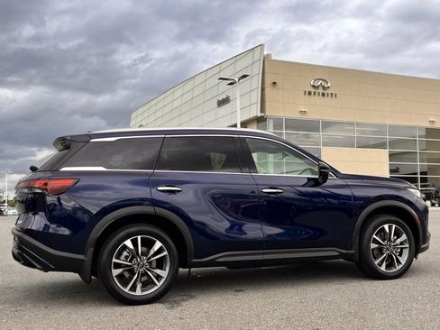 Certified 2024 INFINITI QX60 Luxe w/ Performance Audio Package image 5
