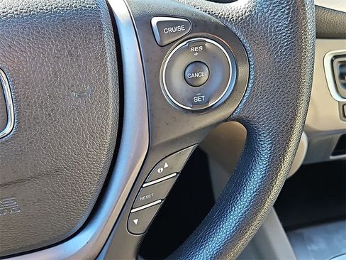 Used 2017 Honda Ridgeline RTS image 17