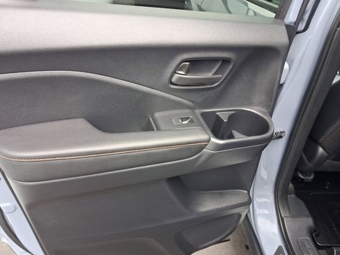 Used 2025 Honda Ridgeline TrailSport image 19