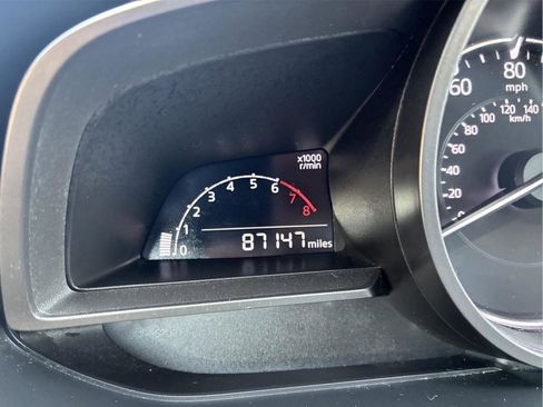 Used 2018 MAZDA MAZDA3 Touring FWD image 22