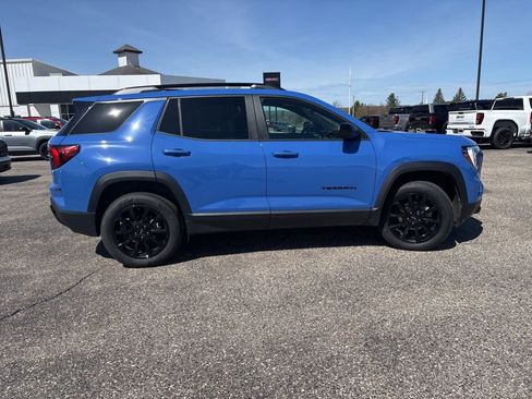 Used 2026 GMC Terrain Elevation w/ Elevation Premium Package AWD/4WD image 8