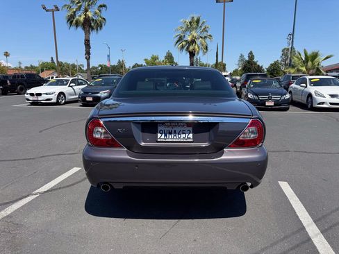 Used 2008 Jaguar XJ8 RWD image 4