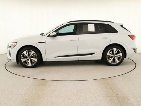 Certified 2024 Audi Q8 e-tron Premium AWD/4WD image 2