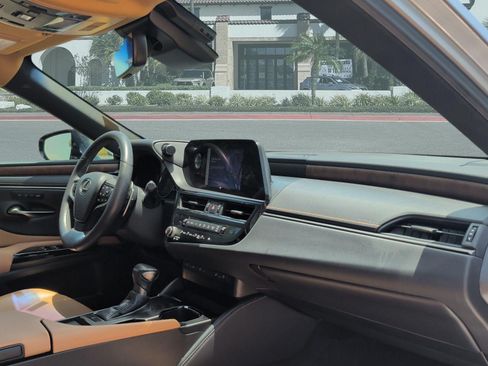 Used 2023 Lexus ES 350 w/ Premium Package FWD image 29