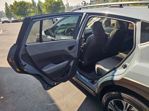 Used 2024 Subaru Crosstrek 2.0i Premium AWD/4WD image 15