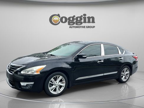 Used 2014 Nissan Altima 2.5 SL w/ Technology Package FWD image 1