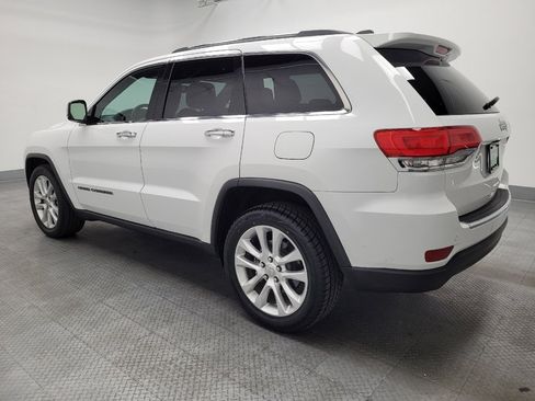 Used 2017 Jeep Grand Cherokee Limited w/ Luxury Group II image 3