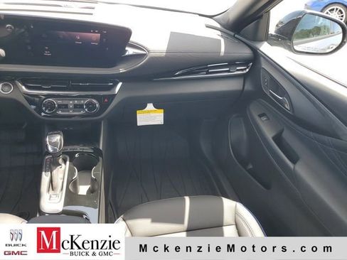 New 2026 Buick Envista Sport Touring w/ Convenience I Package FWD image 25
